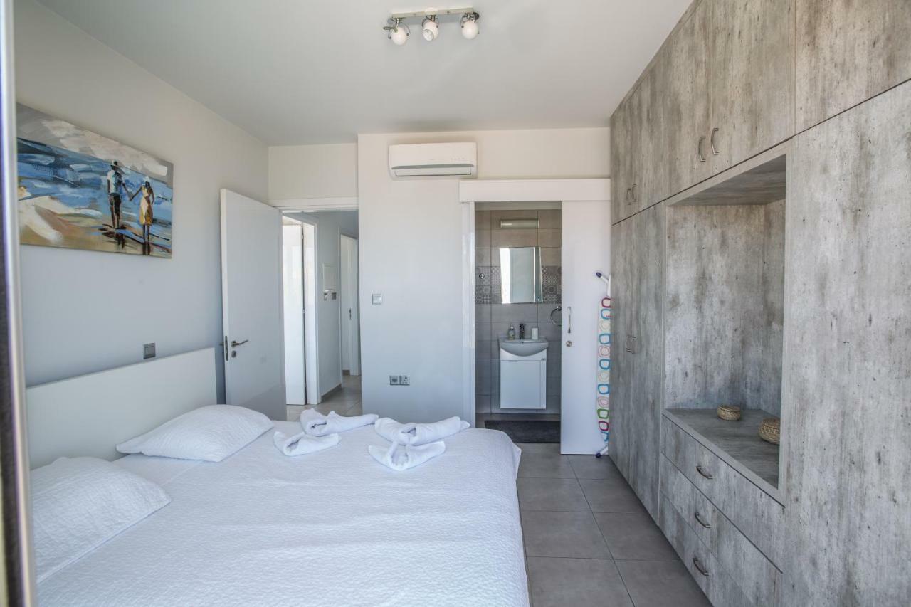 Kitsios Villas With Private Pool No2 Protaras Exterior photo