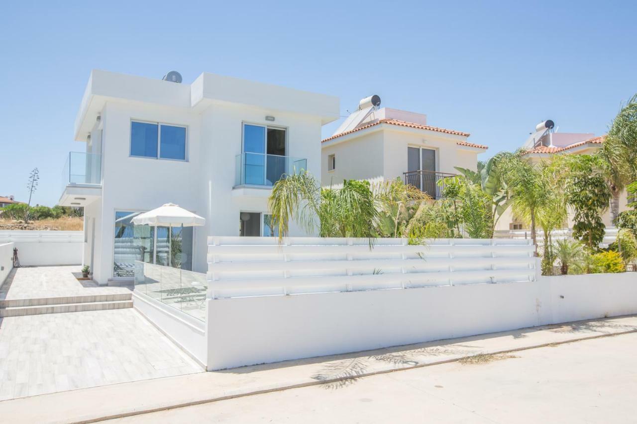Kitsios Villas With Private Pool No2 Protaras Exterior photo